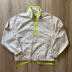 Levi’s Women’s Nylon Popover Jacket Tan Lime Green Trim Large NWT